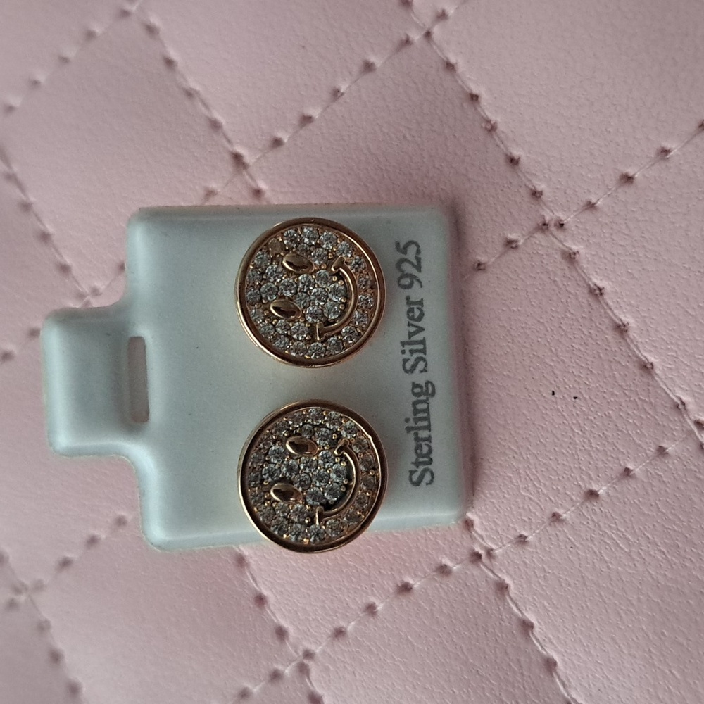 Earrings happy smile